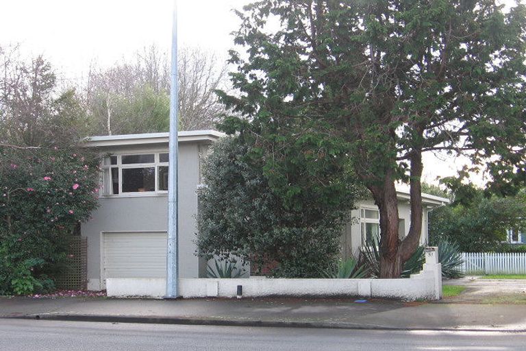 Photo of property in 51 Te Awe Awe Street, Hokowhitu, Palmerston North, 4410