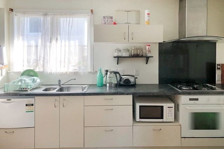 Photo of property in 4 Greenmeadows Avenue, Manurewa East, Auckland, 2102