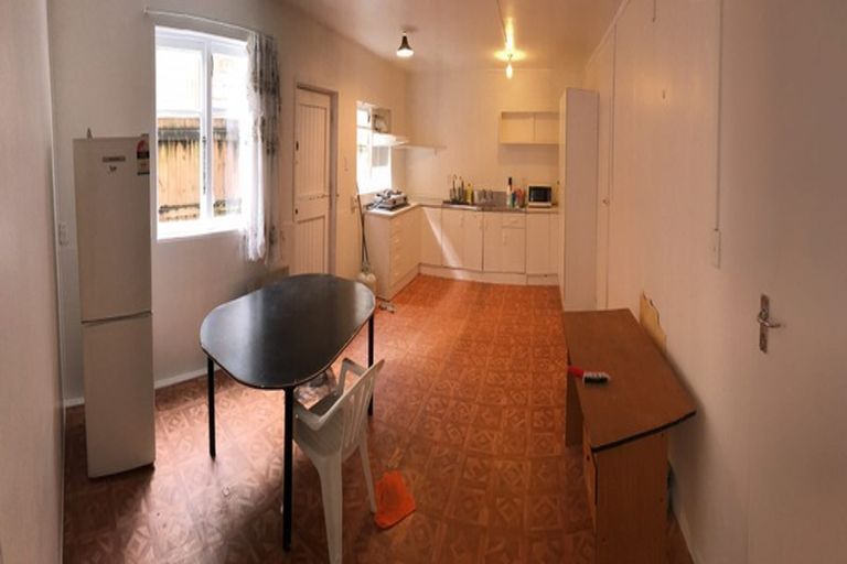 Photo of property in 7 Waterfront Road, Mangere Bridge, Auckland, 2022