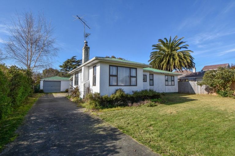Photo of property in 13 Diamond Street, Carterton, 5713