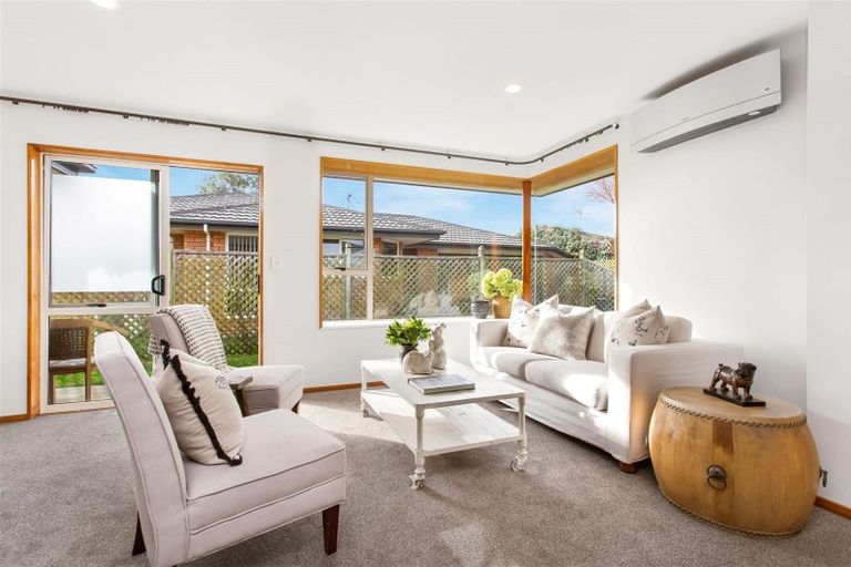 Photo of property in 35b Oxley Avenue, St Albans, Christchurch, 8014