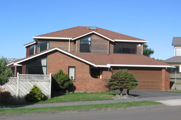 Photo of property in 131 Westchester Drive, Churton Park, Wellington, 6037