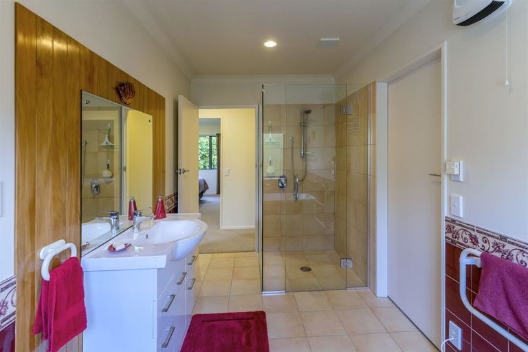 Photo of property in 13 Brandon Street, Otaki, 5512