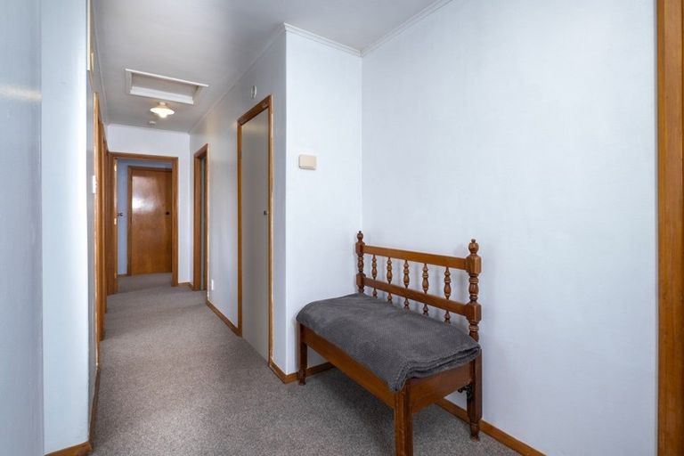 Photo of property in 17 Neal Crescent, Onekawa, Napier, 4110