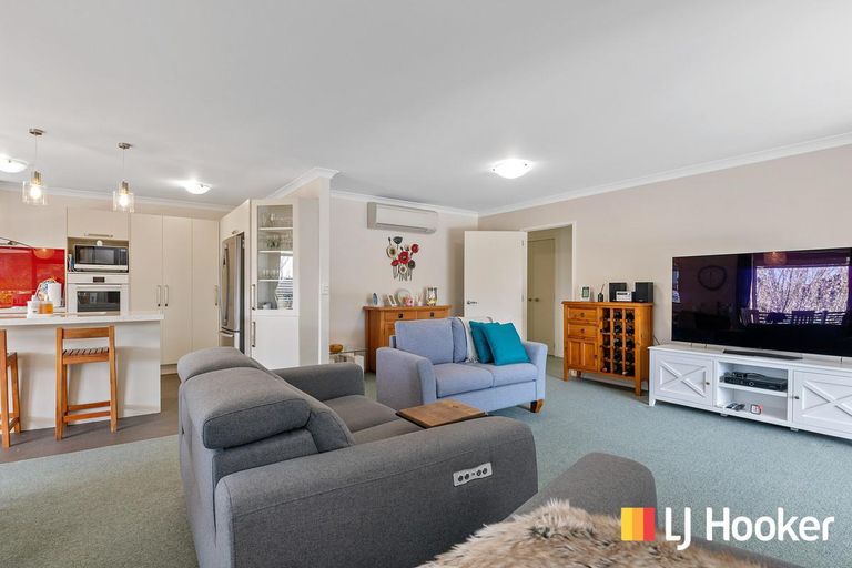 Photo of property in 18 Hamon Place, Pukehangi, Rotorua, 3015