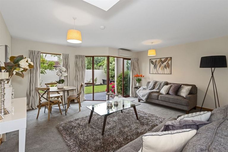 Photo of property in 2/11 Rastrick Street, Merivale, Christchurch, 8014