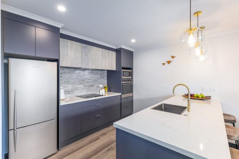 Photo of property in 15 Holmes Hanover Lane, Halswell, Christchurch, 8025