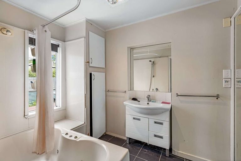 Photo of property in 13a Manse Street, Hampstead, Ashburton, 7700