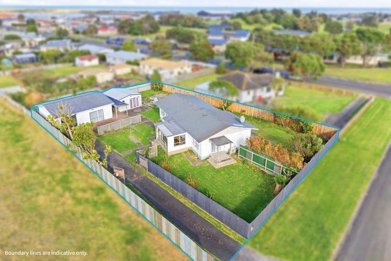 Photo of property in 34 Carson Street, Castlecliff, Whanganui, 4501
