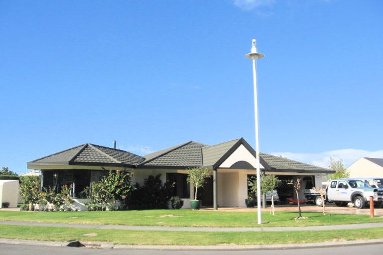 Photo of property in 27 Pukekura Place, Taradale, Napier, 4112