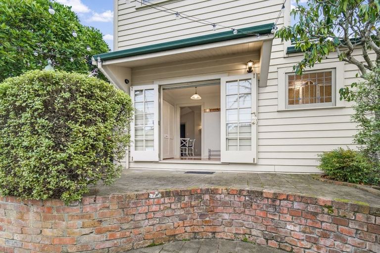 Photo of property in 45 Hardinge Road, Ahuriri, Napier, 4110