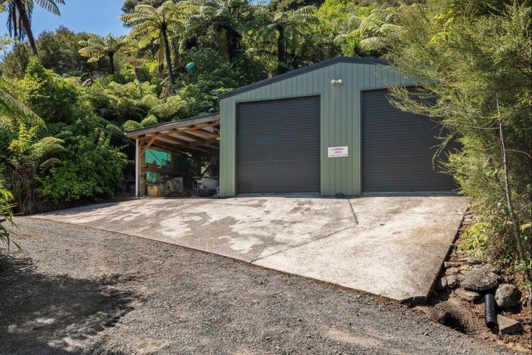 Photo of property in 28 Moetapu Bay Road, Moetapu Bay, Picton, 7282