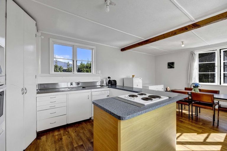 Photo of property in 59 Wallscourt Place, Normanby, Hawera, 4614