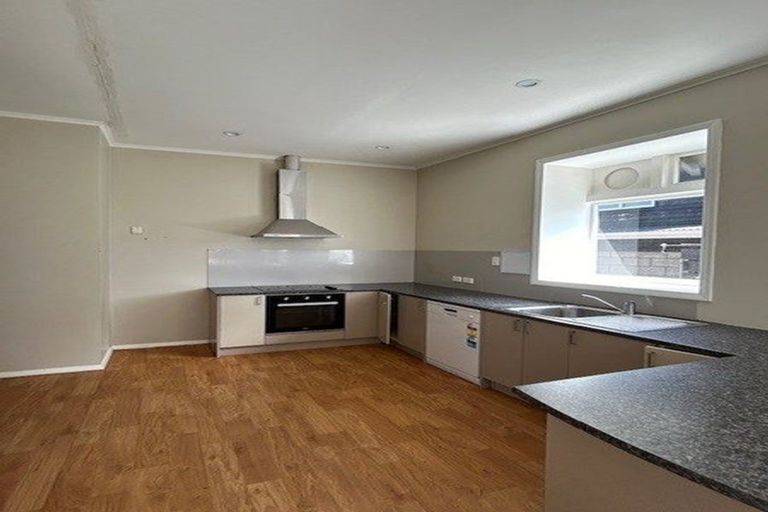 Photo of property in 219 Coutts Street, Rongotai, Wellington, 6022