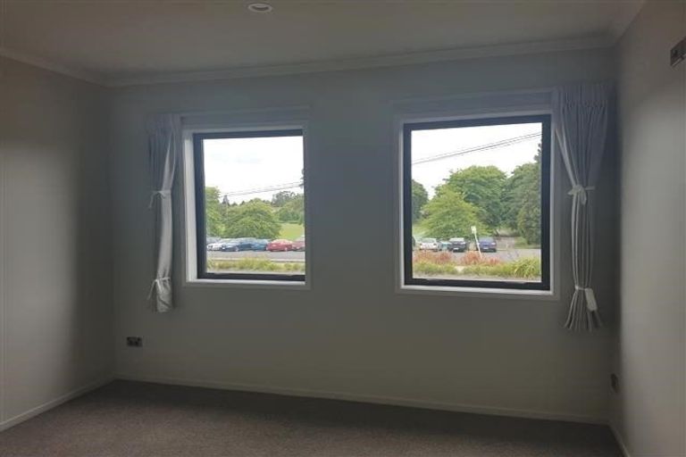 Photo of property in 2/85 Normandy Avenue, Melville, Hamilton, 3206