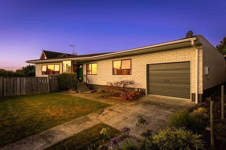 Photo of property in 79 Aorangi Road, Paraparaumu, 5032