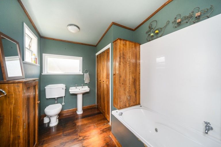 Photo of property in 48 Matipo Street, Takaro, Palmerston North, 4410