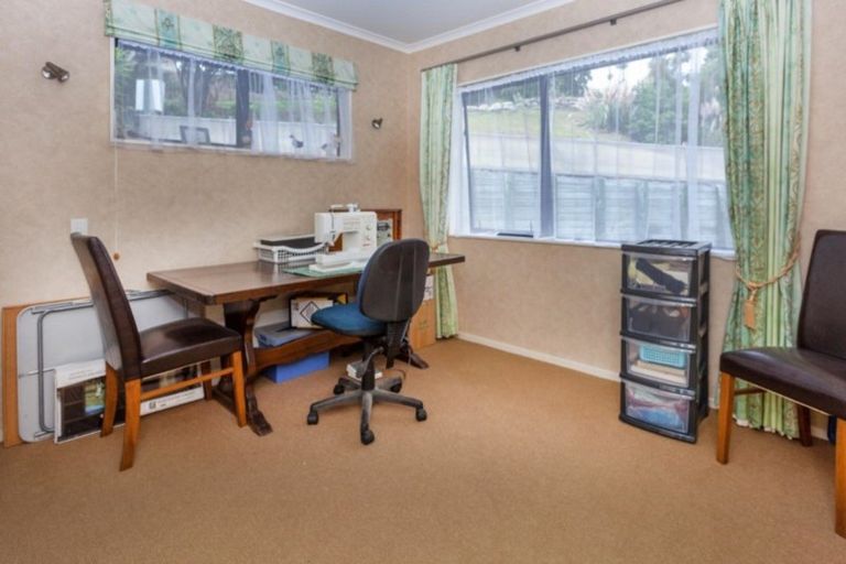 Photo of property in 2 Governors Heights, Whangamata, 3620