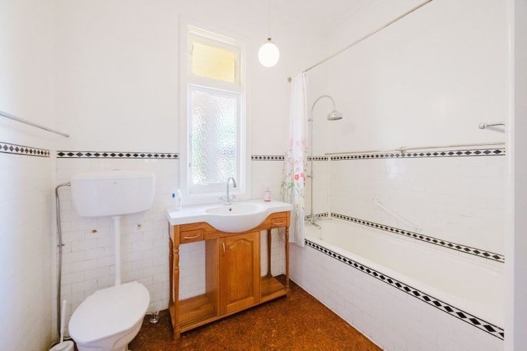 Photo of property in 10 Tavistock Road, Waipukurau, 4200