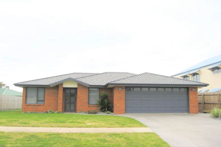 Photo of property in 7 Pipi Dune, Whitianga, 3510