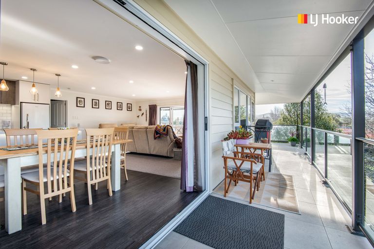 Photo of property in 7 North Foreland Street, Waihola, Milton, 9073