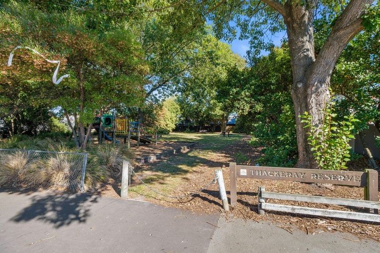 Photo of property in 42 Thackeray Place, Waltham, Christchurch, 8023