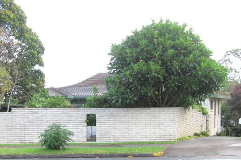 Photo of property in 65 Prince Regent Drive, Half Moon Bay, Auckland, 2012
