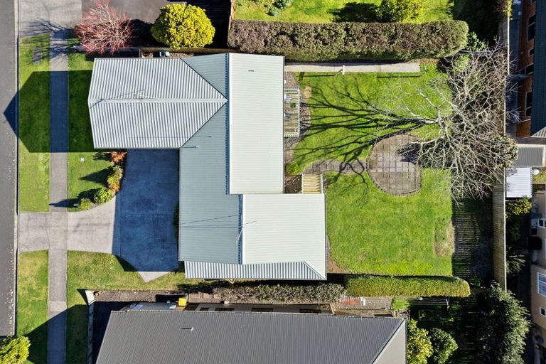 Photo of property in 95 Rototuna Road, Rototuna, Hamilton, 3210