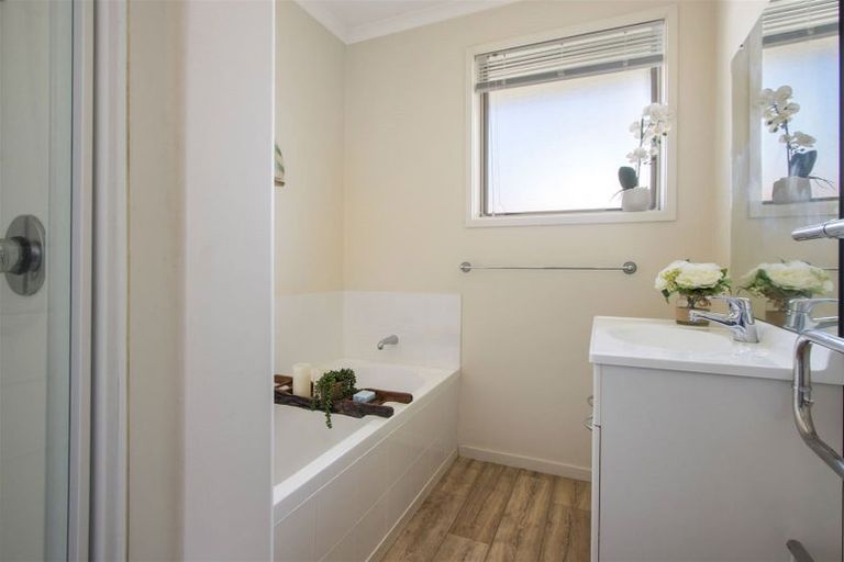 Photo of property in 24 Gleneagles Drive, Aongatete, Katikati, 3178