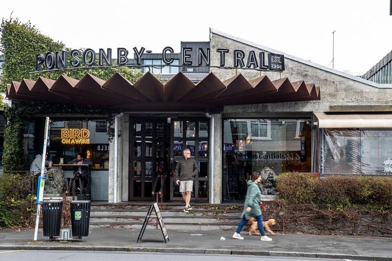 Photo of property in 2/24 West End Road, Herne Bay, Auckland, 1022