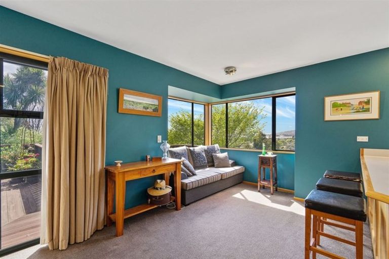 Photo of property in 8 Kentallen Terrace, Hillsborough, Christchurch, 8022