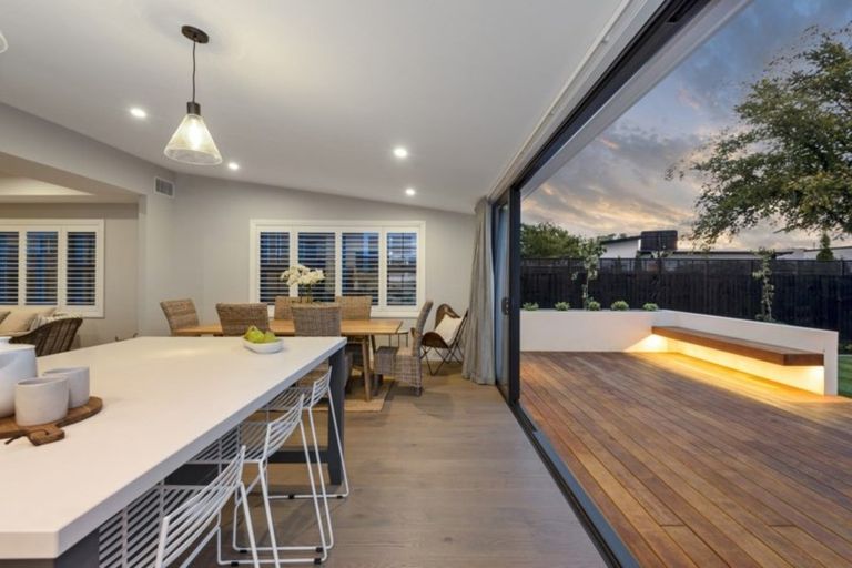 Photo of property in 61 Knowles Street, St Albans, Christchurch, 8052