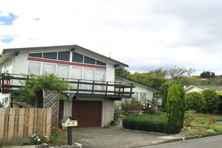 Photo of property in 6 Cederholm Grove, Brown Owl, Upper Hutt, 5018