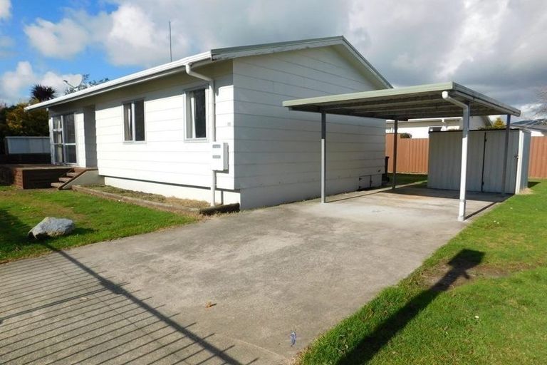 Photo of property in 16 Aspen Place, Owhata, Rotorua, 3010