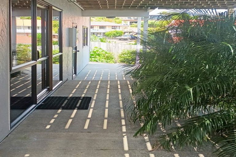 Photo of property in 20 Stratford Drive, Cable Bay, 0420