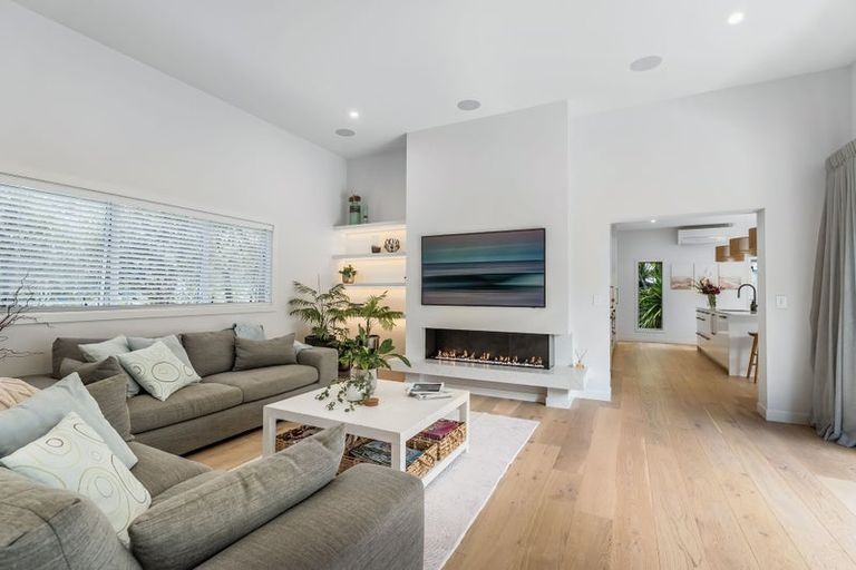 Photo of property in 163 Ocean Beach Road, Tairua, 3508