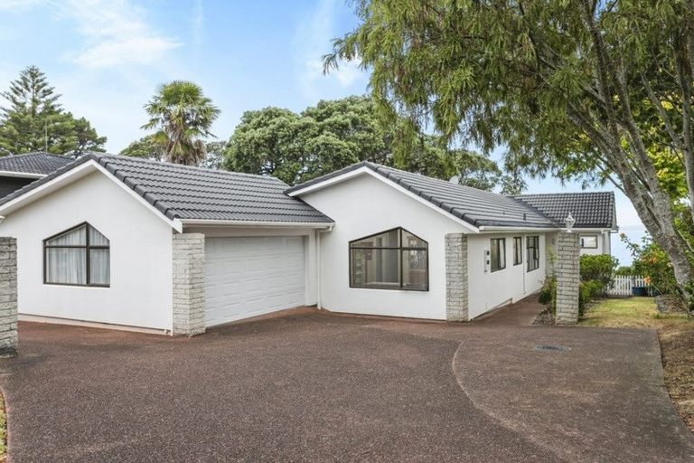 Photo of property in 26 Rock Isle Road, Torbay, Auckland, 0630