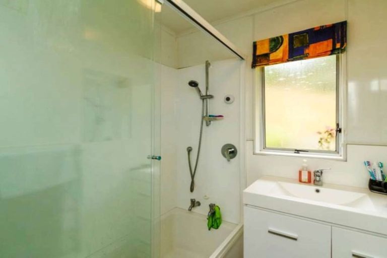 Photo of property in 23b Rintoul Grove, Stokes Valley, Lower Hutt, 5019