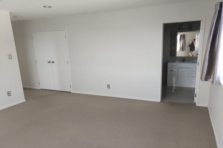 Photo of property in 10 Peerless Avenue, Takanini, 2112