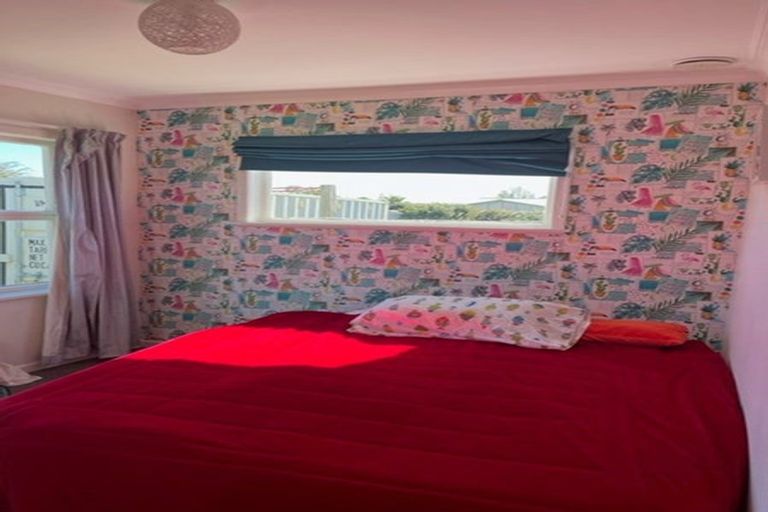 Photo of property in 10 Cargill Street, Levin, 5510