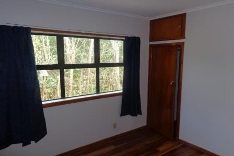 Photo of property in 129 Rathgar Road, Henderson, Auckland, 0610