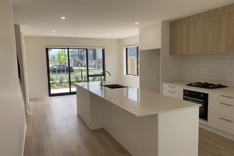 Photo of property in 13 Katikati Drive, Manurewa, Auckland, 2102