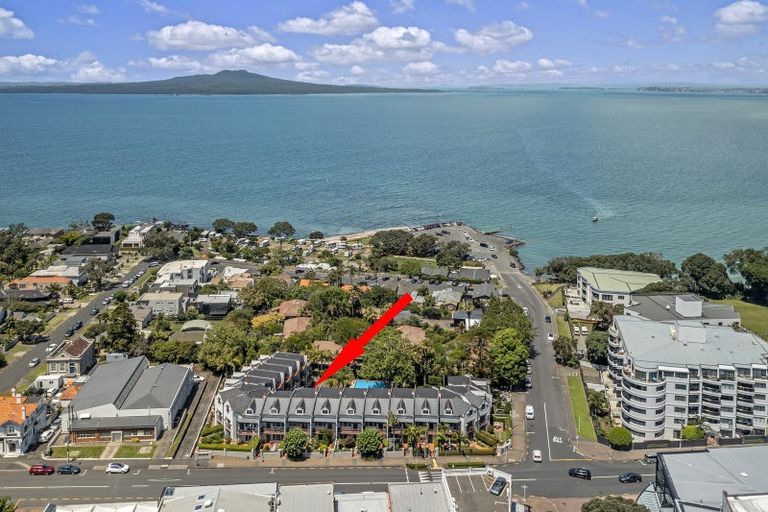 Photo of property in 9/177 Hurstmere Road, Takapuna, Auckland, 0622
