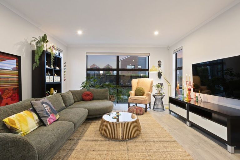 Photo of property in 2 Touhou Road, Hobsonville, Auckland, 0616