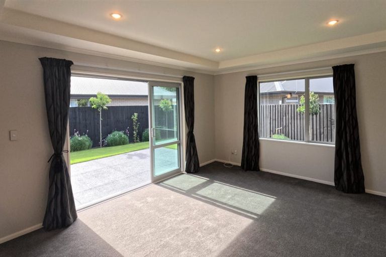 Photo of property in 48a Mcmahon Drive, Aidanfield, Christchurch, 8025