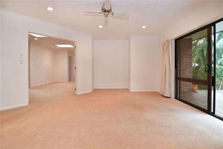 Photo of property in 42 The Circle, Manly, Whangaparaoa, 0930