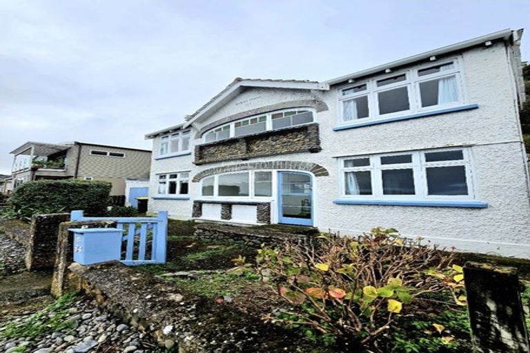 Photo of property in 34 Moana Road, Plimmerton, Porirua, 5026