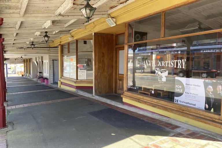 Photo of property in 96 Bridge Street, Eltham, 4322