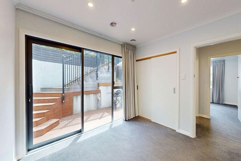 Photo of property in 87 Farnham Street, Mornington, Wellington, 6021