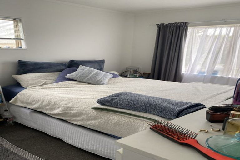 Photo of property in 7 Gina Avenue, Ranui, Auckland, 0612